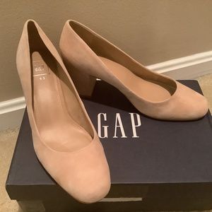 Gap Suede block heel